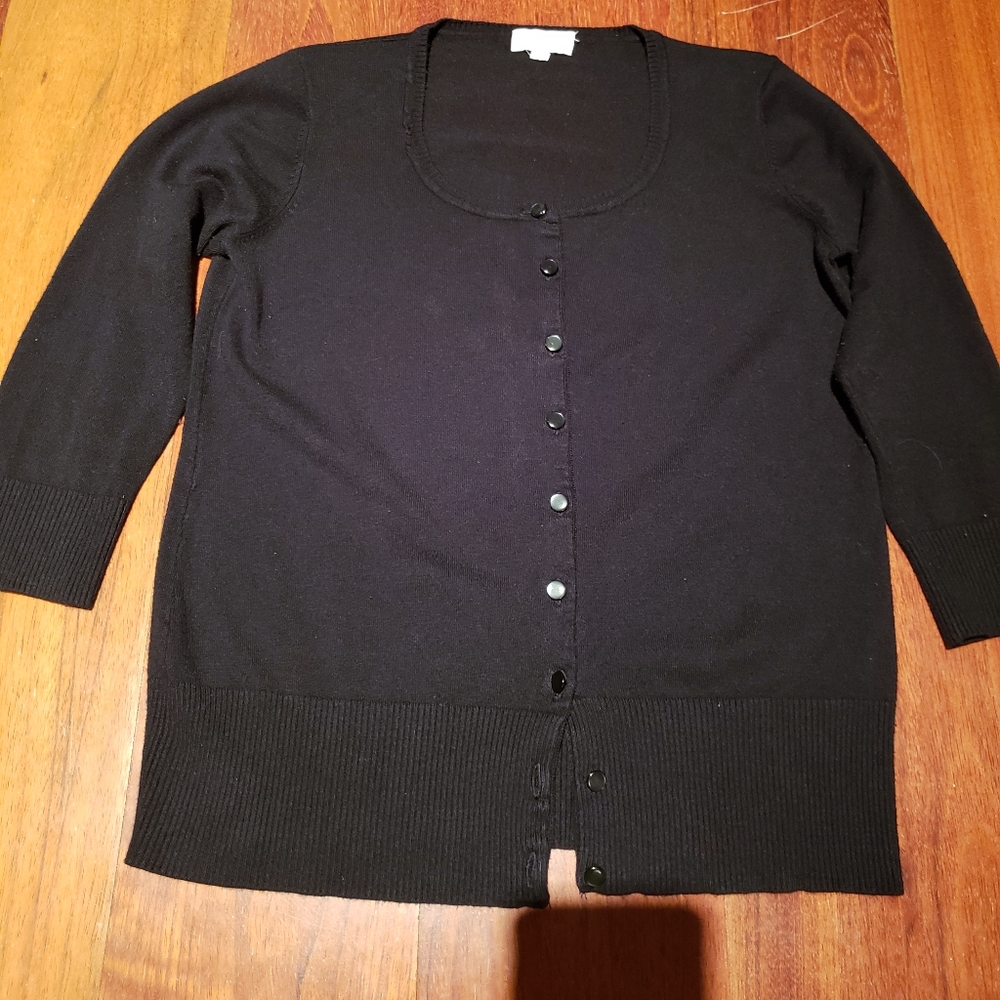Joseph A cardigan mid sleeve sweater, size medium